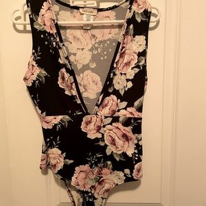 2/$20 - Floral Deep V body suit